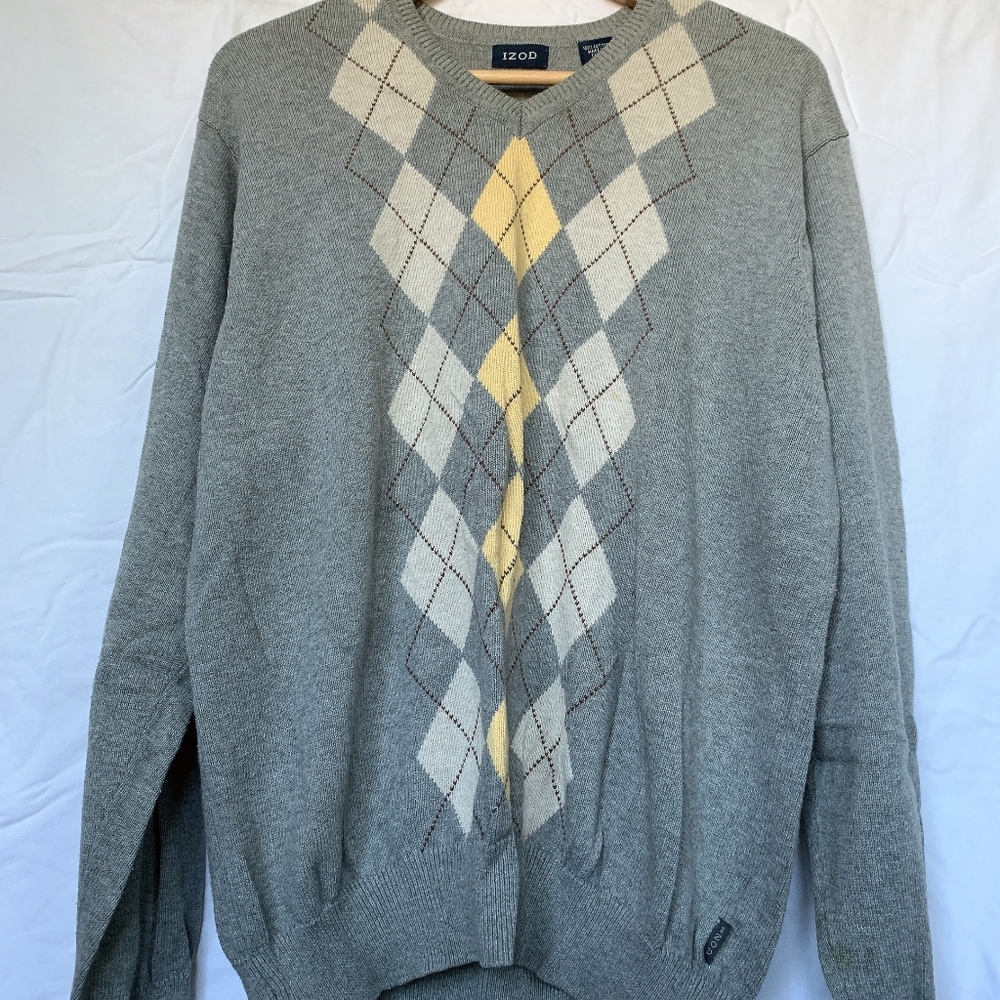 IZOD, Size L, Gray Long Sleeve Checkered V-neck Sweater, 100% Cotton